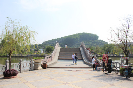 公園里的橋