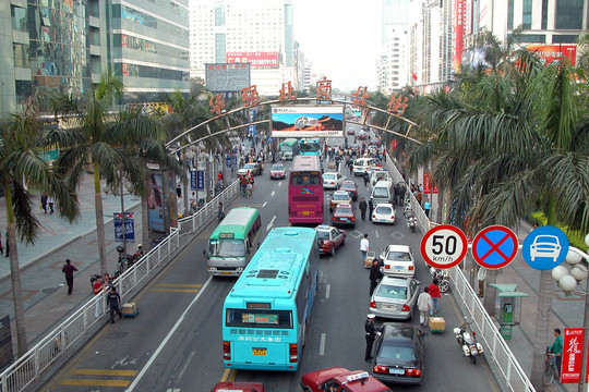 深圳市華強北路 擁擠的車流