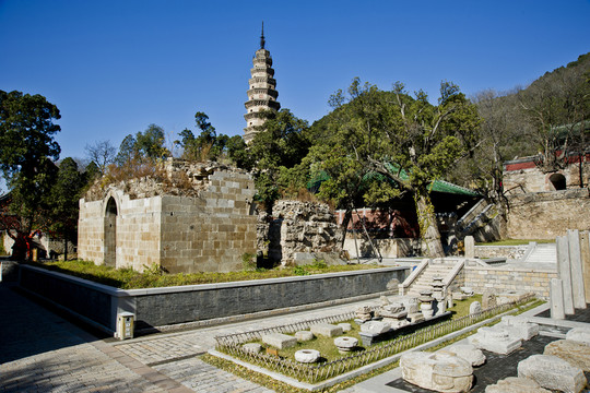 濟南靈巖寺