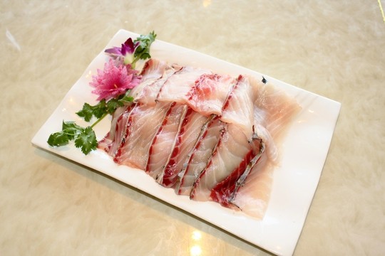 生魚片