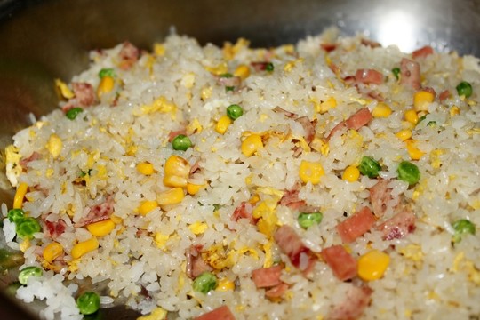 自助餐主食 火腿蛋炒飯