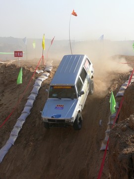 越野一族賽車