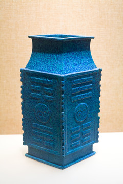 景德鎮(zhèn)斜方瓶