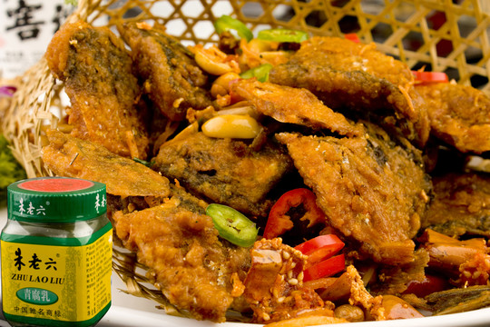 西湖風(fēng)味鯽魚
