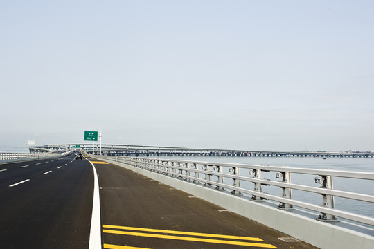 膠州灣大橋