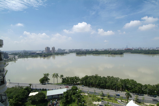 湖景