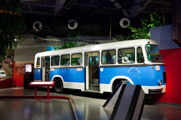 公共汽車