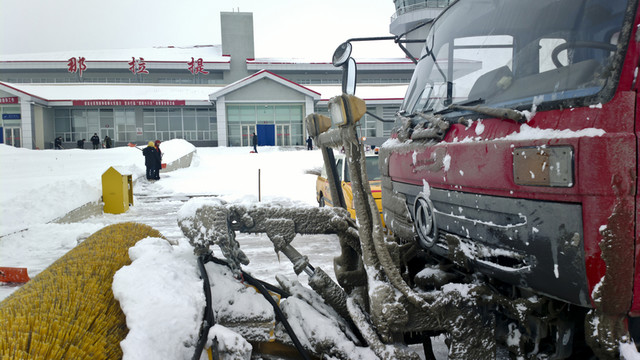 推雪車