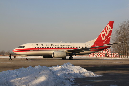中聯(lián)航客機(jī)