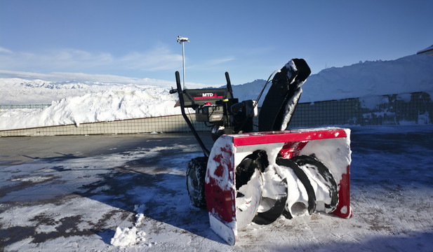 揚(yáng)雪車