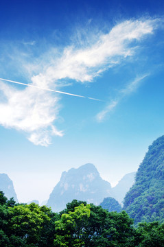 聚龍?zhí)?山景