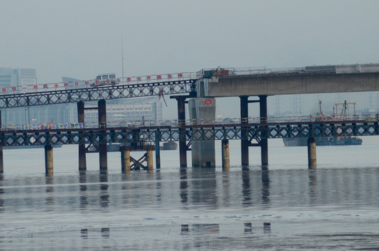 大橋建設(shè)
