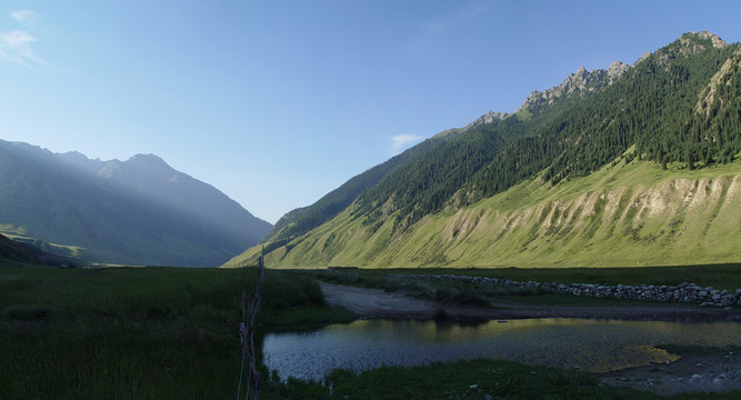 山間