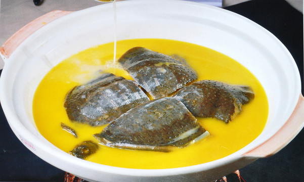 清蒸甲魚