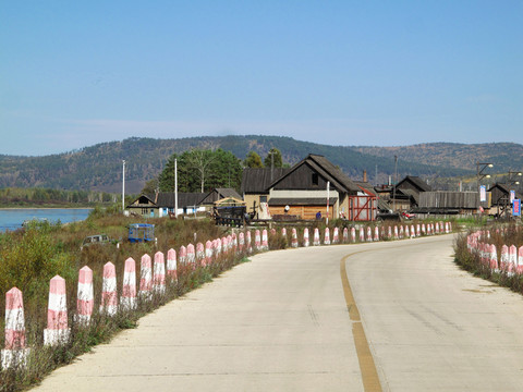 邊塞小村洛古河