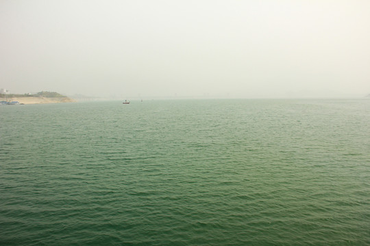 高峽平湖