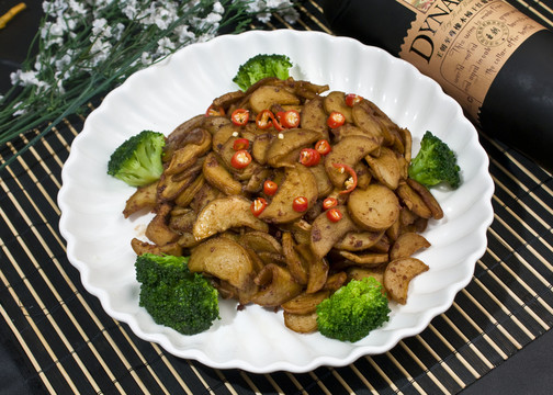 鵝肝醬焗土豆片 鵝肝醬焗山菌