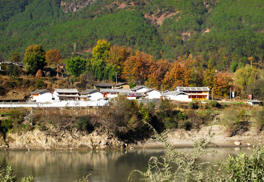 麗江郊區(qū) 農(nóng)村農(nóng)家