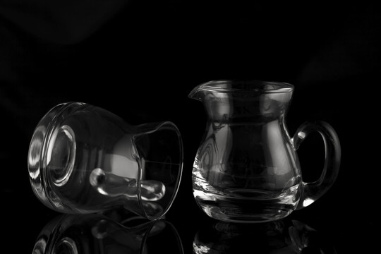 玻璃杯