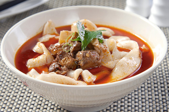牛肉甩面