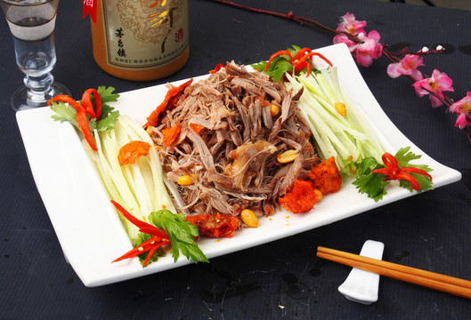 手撕牛肉
