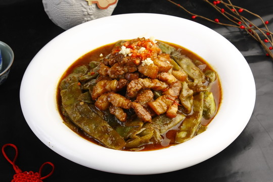 五花肉燉豆角