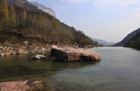 關(guān)山風(fēng)景區(qū)