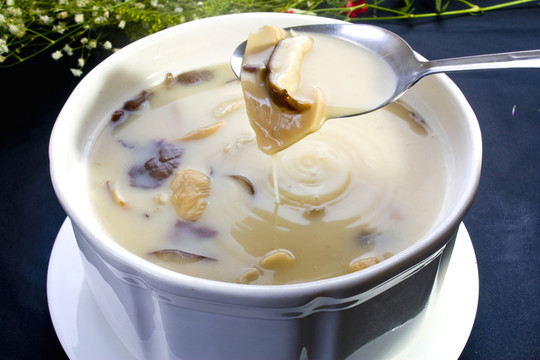 菌湯 蘑菇湯