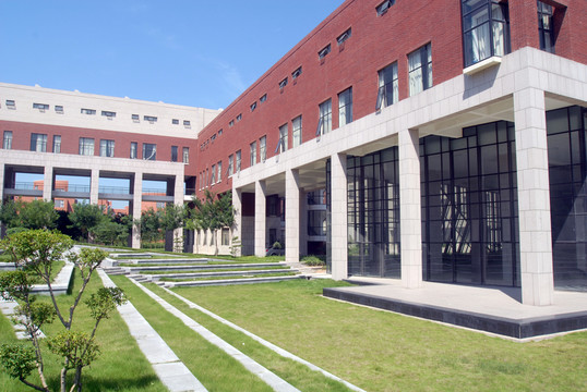鄭州大學(xué) 211學(xué)校