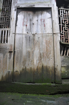 農(nóng)家木門