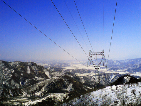 群山電塔
