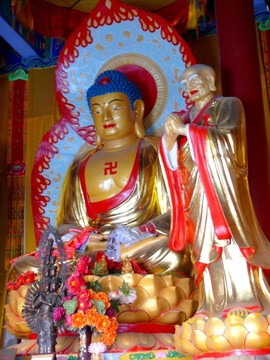 河津玉泉寺釋迦牟尼塑像
