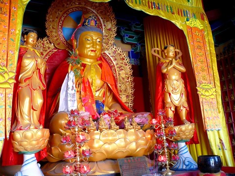 山西河津玉泉寺菩薩塑像