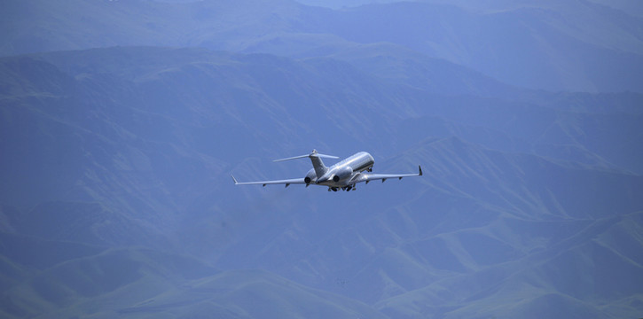 飛機(jī)