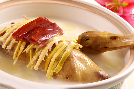 火腿扁尖老鴨湯