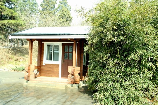 雪景公園小屋
