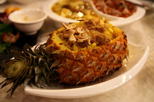 菠蘿海鮮飯