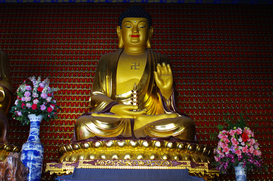 釋迦摩尼像