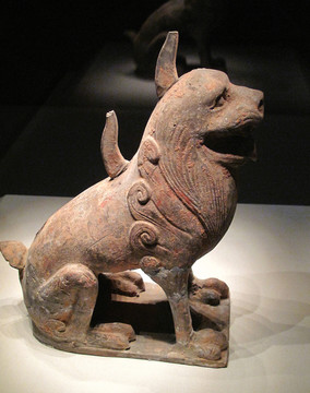 陶鎮(zhèn)墓獸