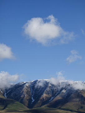 天山
