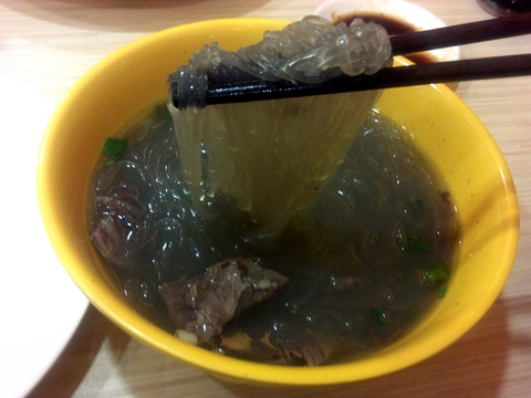 牛肉粉絲湯