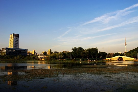 月湖公園