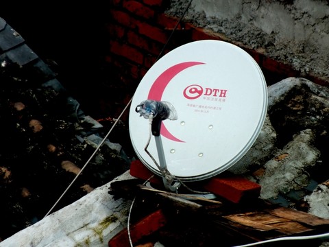 衛(wèi)星電視接收器