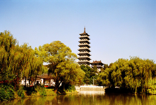 揚州大明寺棲靈塔