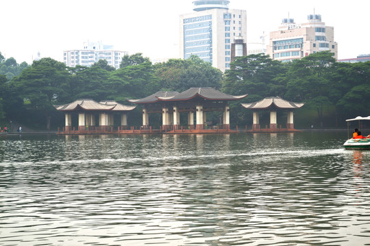 亭子 河流 小河 高樓 柳樹