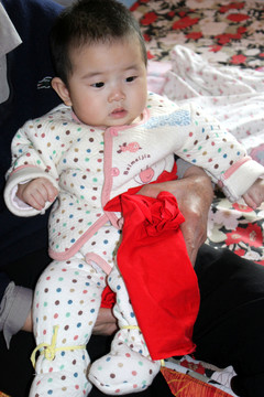 嬰兒