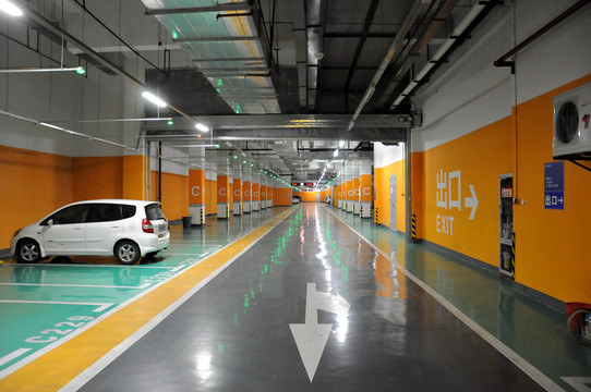 地下停車場