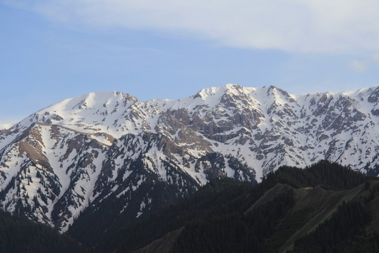 圣潔的雪峰