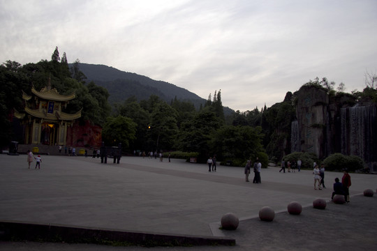 峨眉山迎賓廣場(chǎng)全景