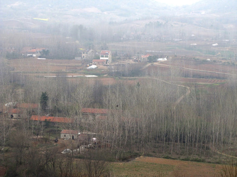 山村春曉